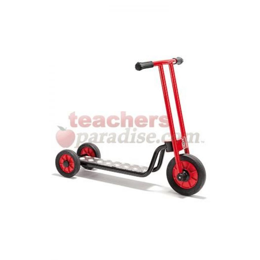 scooter with 2 rear wheels