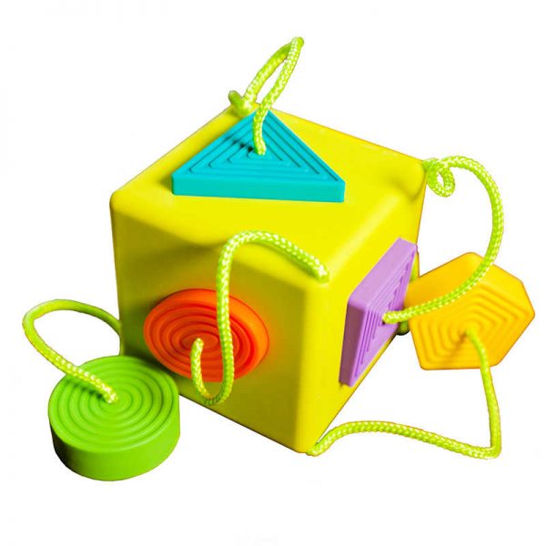 Fat Brain Toys® Oombee Cube Matching Toy